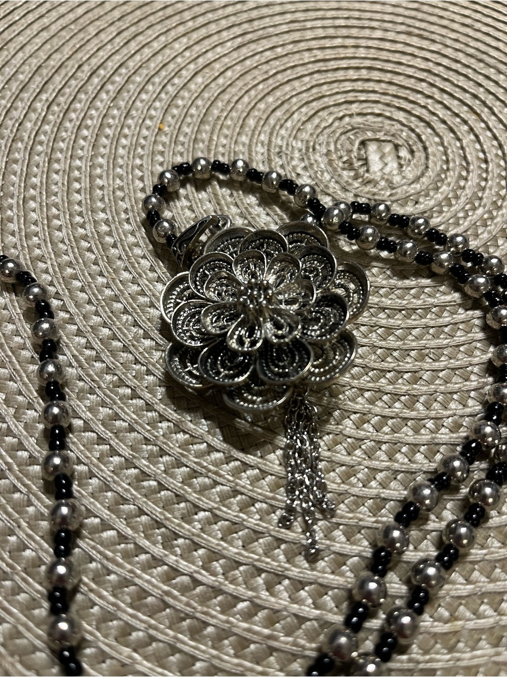 Silver Floral Filigree Pendant Necklace - Women's Jewelry